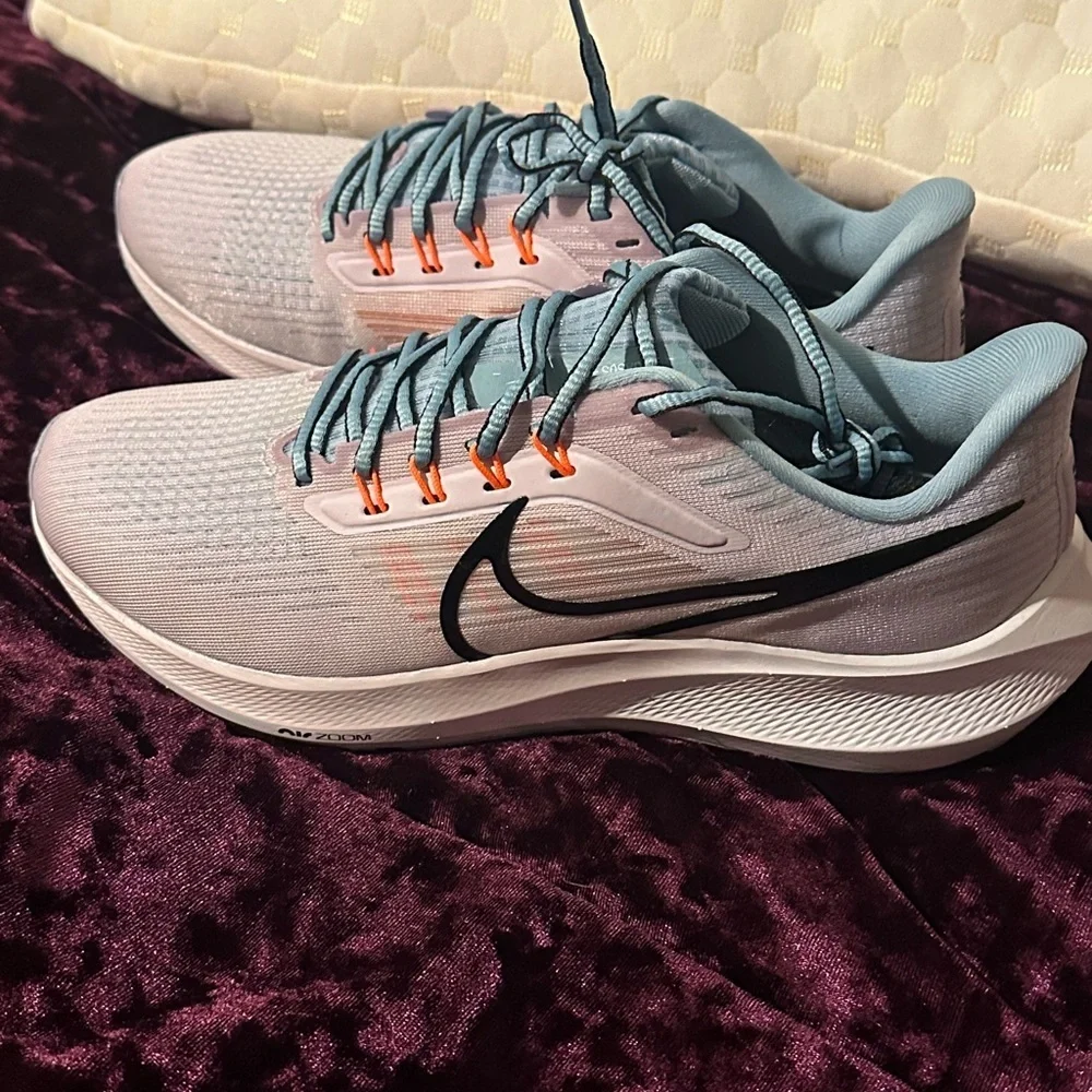 Nike Women's Athletic Shoes - Light Blue and Coral